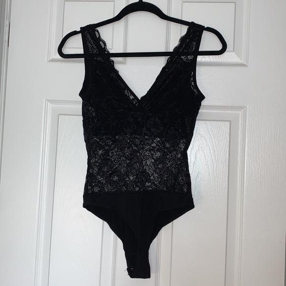 Dynamite Lace Bodysuit - Picture 2 of 2